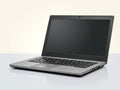Portátil HP EliteBook 840 G4 usado, fondo de vitrina